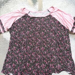 Maurices Floral Short Sleeve Top - Ladies Plus Size 1X